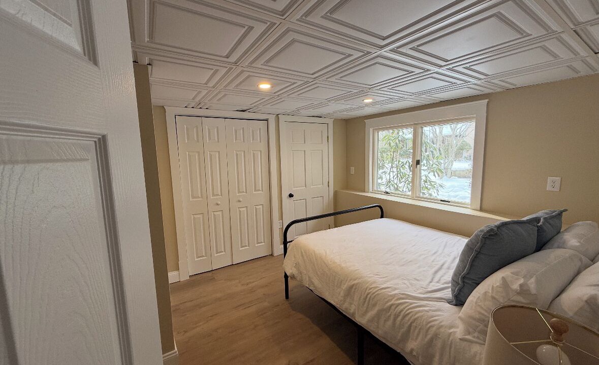 Photo of Bedroom in Saunderstown