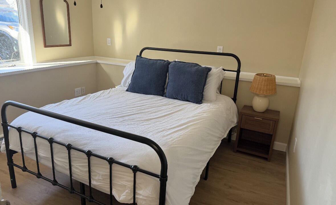 Photo of Bedroom in Saunderstown