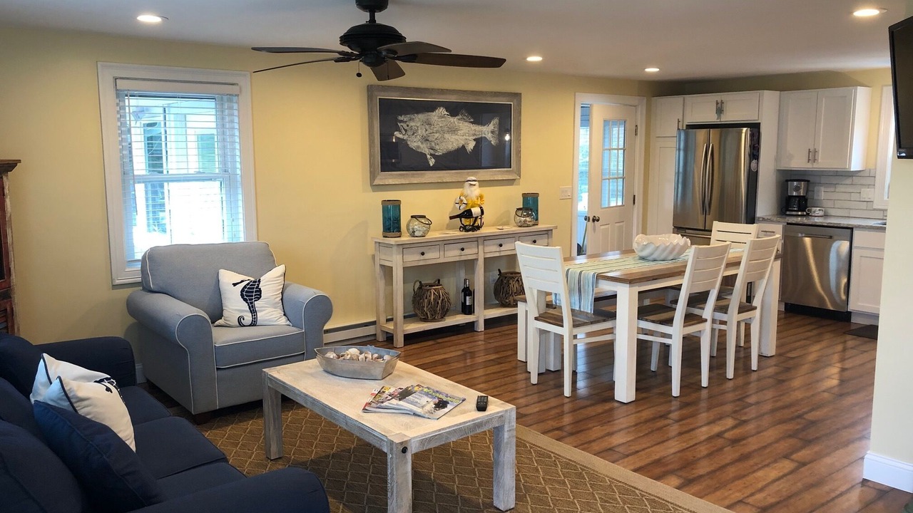 Photo of Livingroom in Charlestown