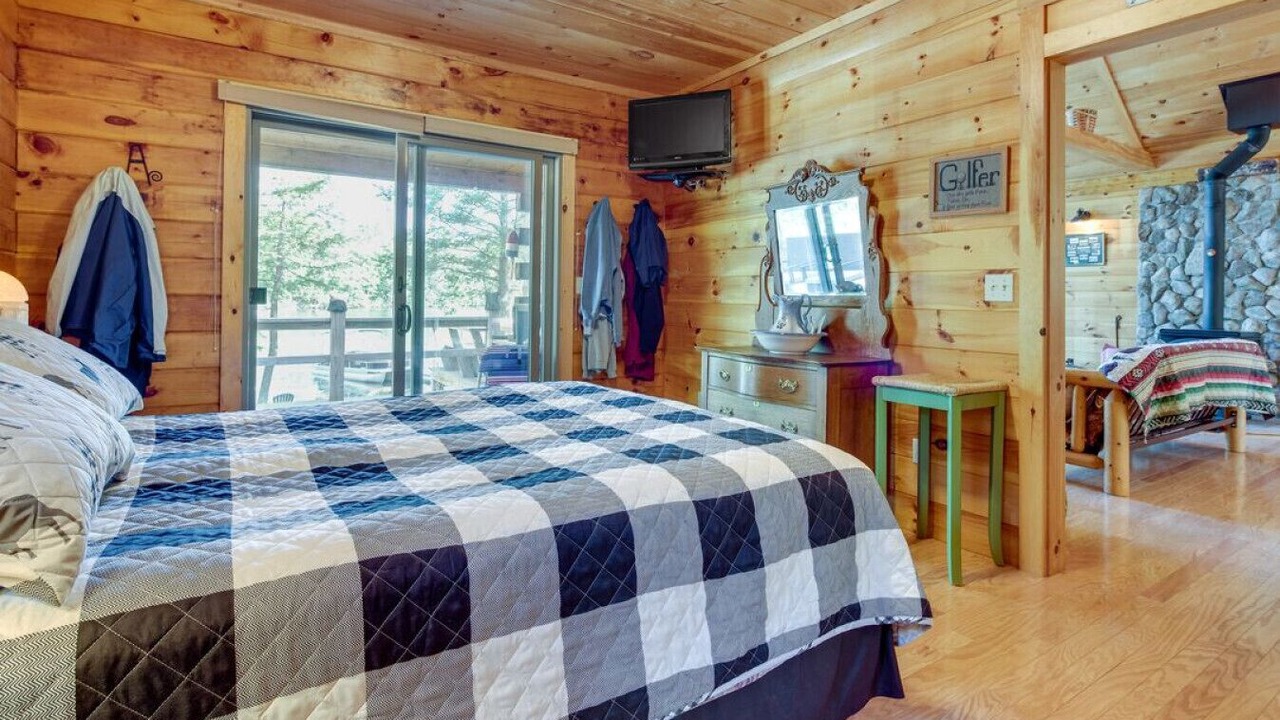 Photo of Bedroom in Meredith