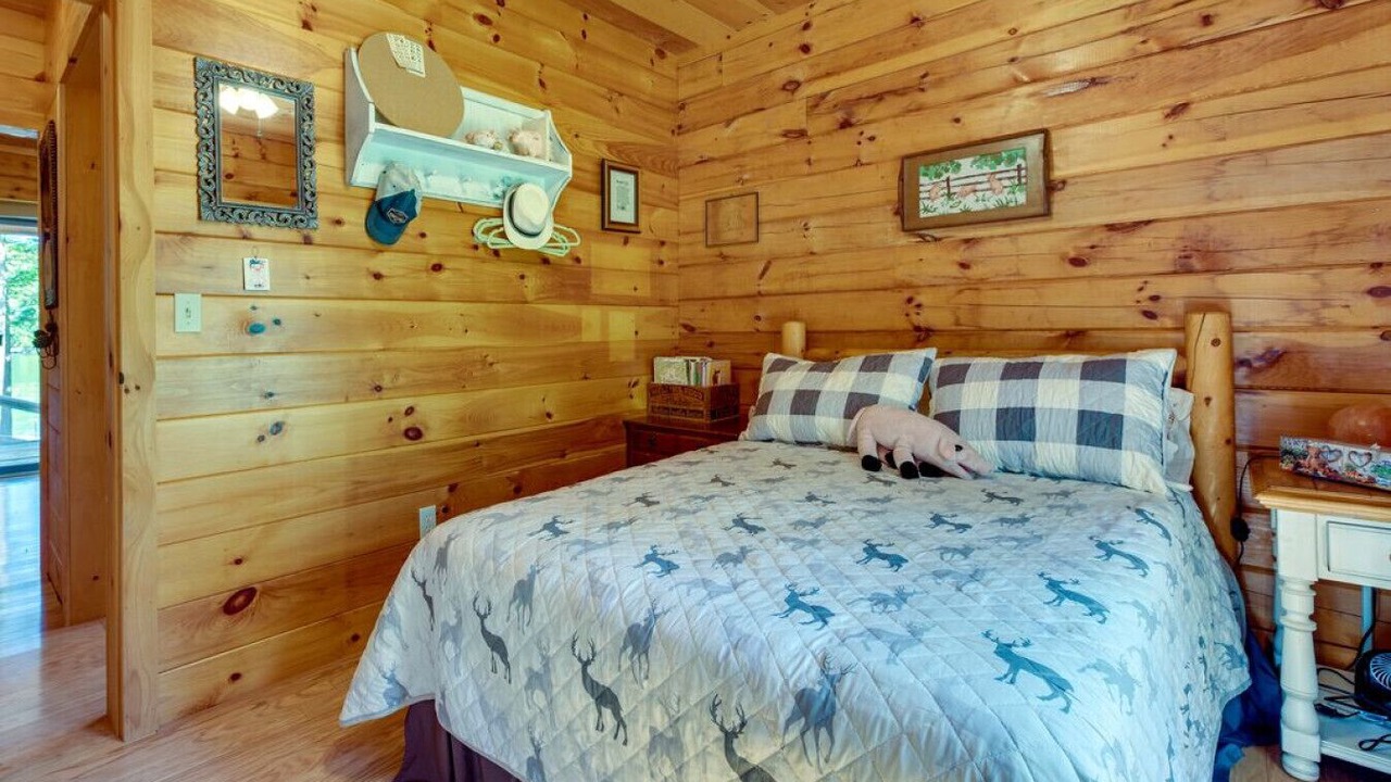 Photo of Bedroom in Meredith