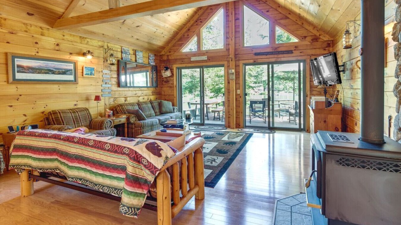 Photo of Livingroom in Meredith