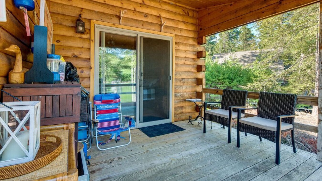 Photo of Patio Balcony in Meredith