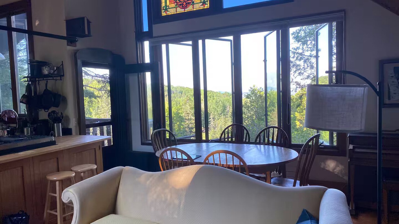 Photo of Livingroom in Greensboro