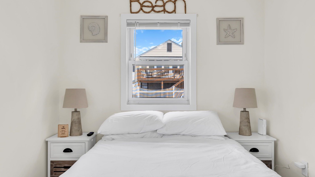 Photo of Bedroom in Seaside Heights
