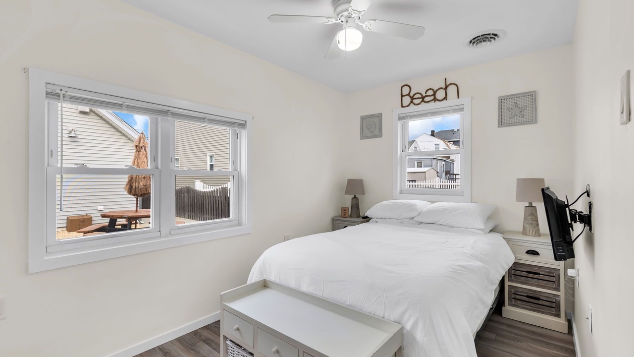 Photo of Bedroom in Seaside Heights