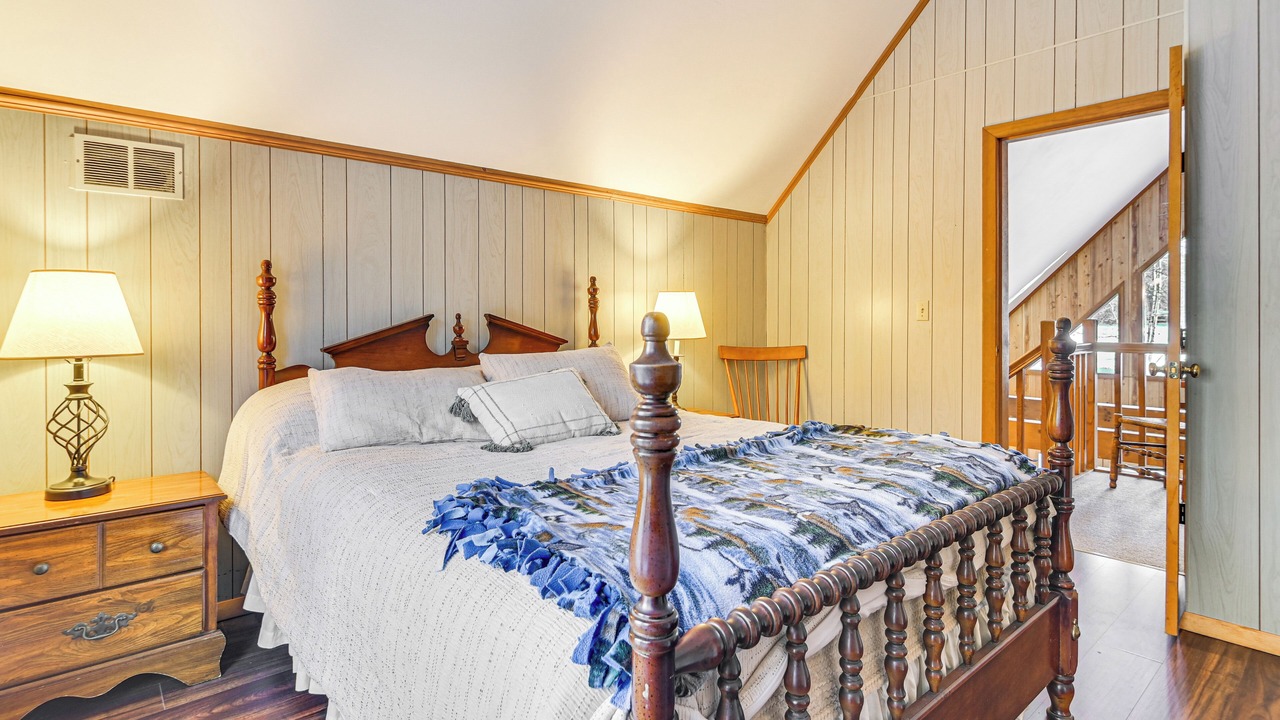 Photo of Bedroom in Greenwood