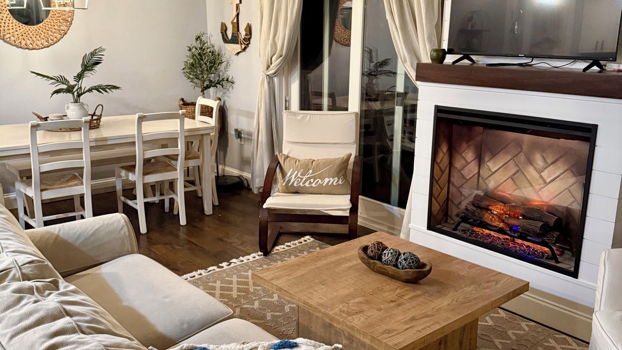 Photo of Livingroom in Beach Haven West