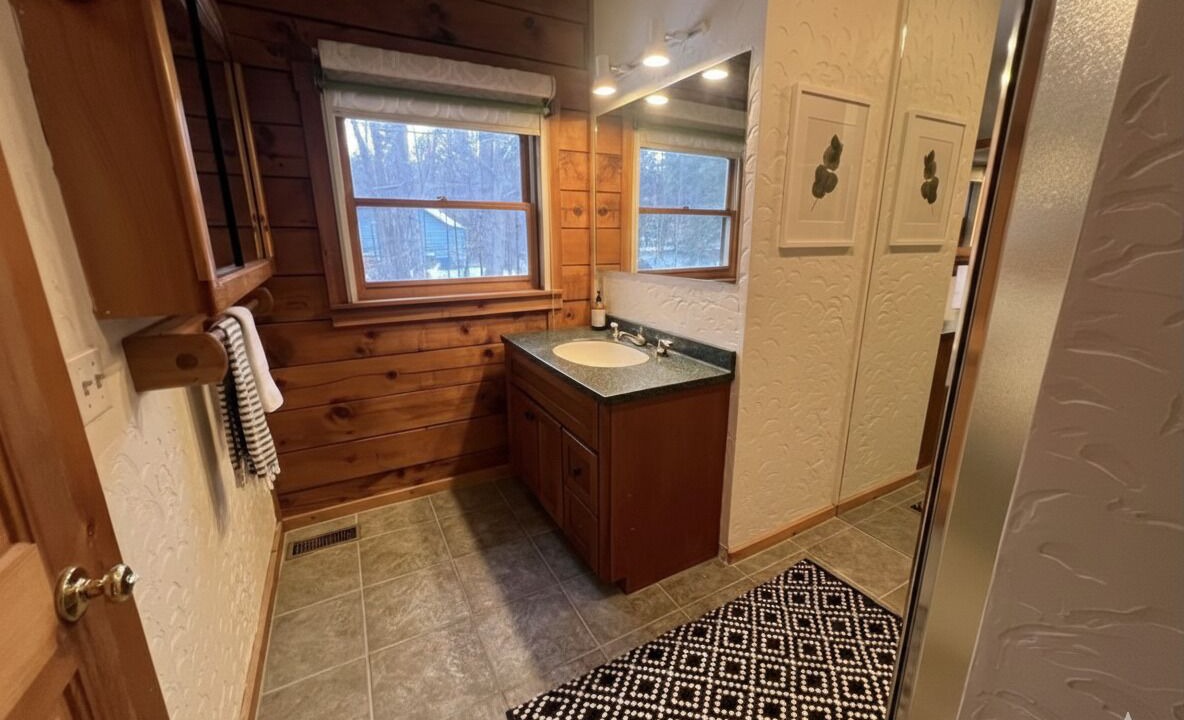Photo of Bathroom in Wardsboro