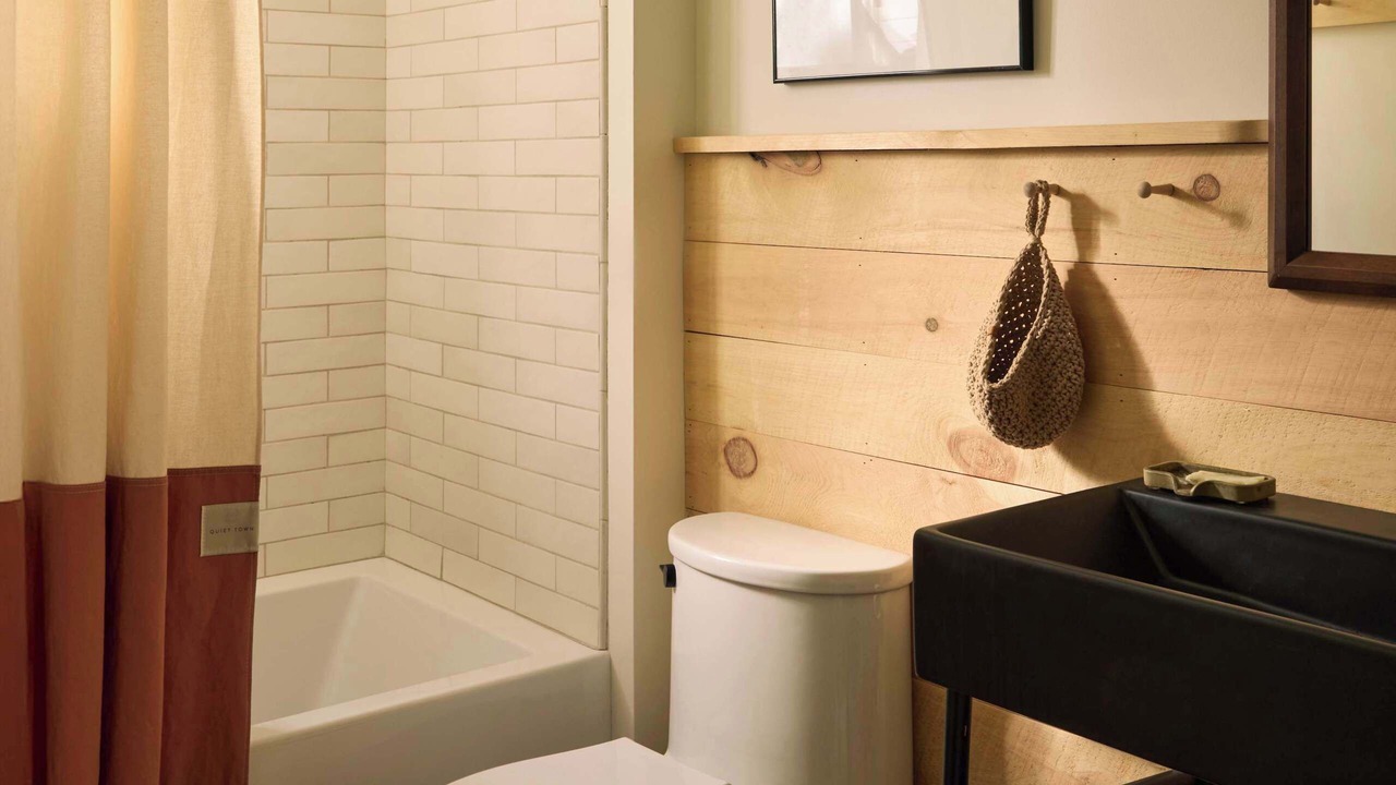 Photo of Bathroom in Brownsville