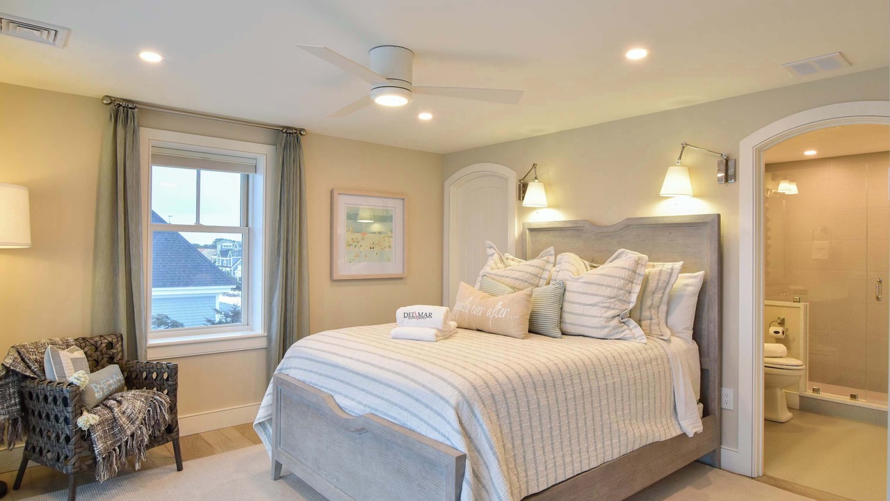 Photo of Bedroom in West Yarmouth