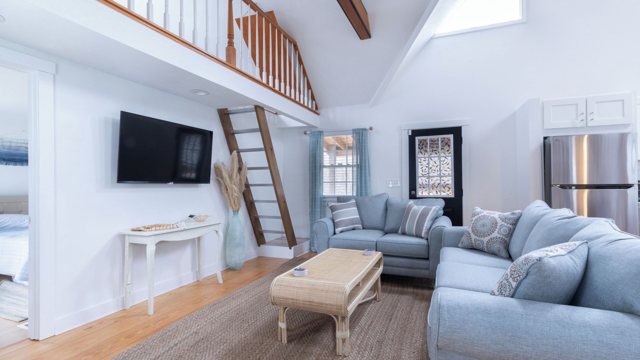 Photo of Livingroom in Hyannis