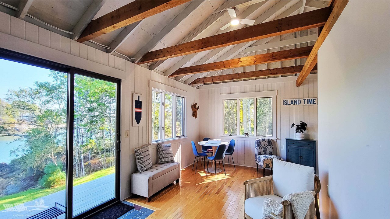Photo of Bedroom in Isle of Springs