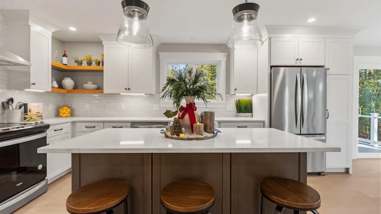 Photo of Kitchen in Cumberland Center