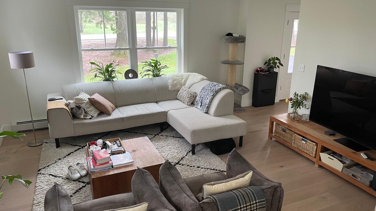 Photo of Livingroom in Cumberland Center