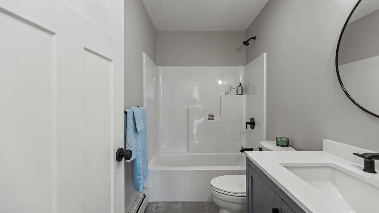 Photo of Bathroom in Cumberland Center