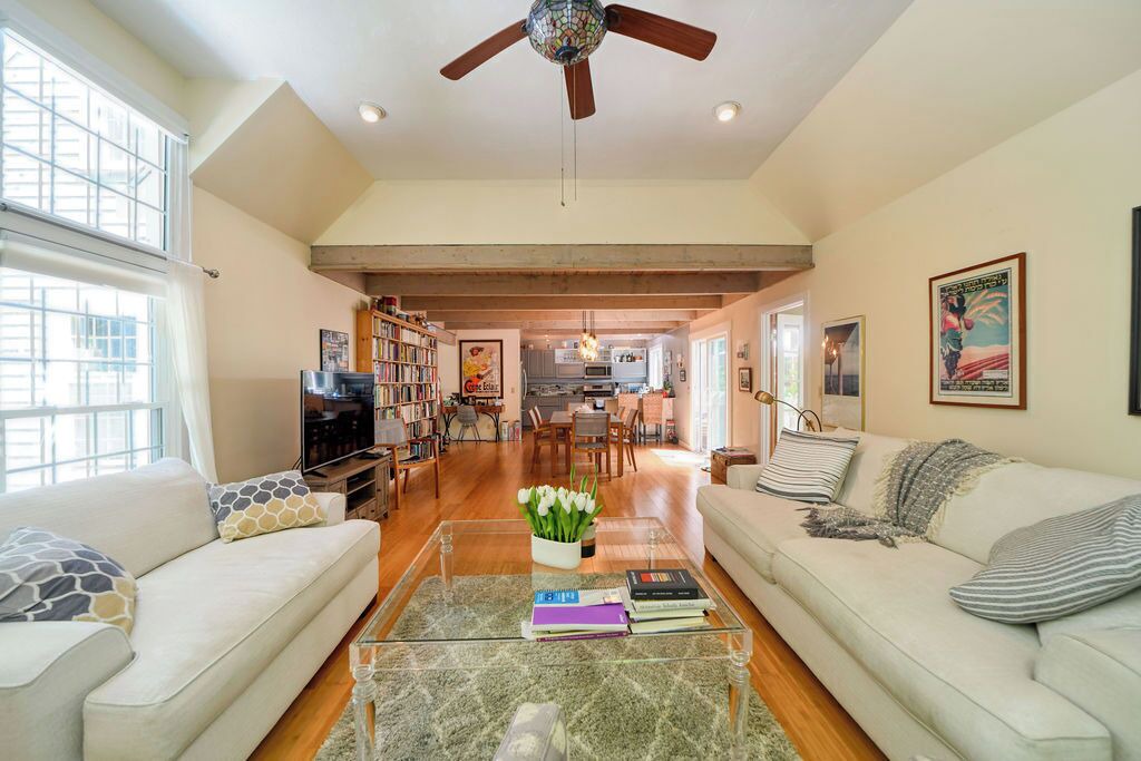 Photo of Livingroom in Mashpee