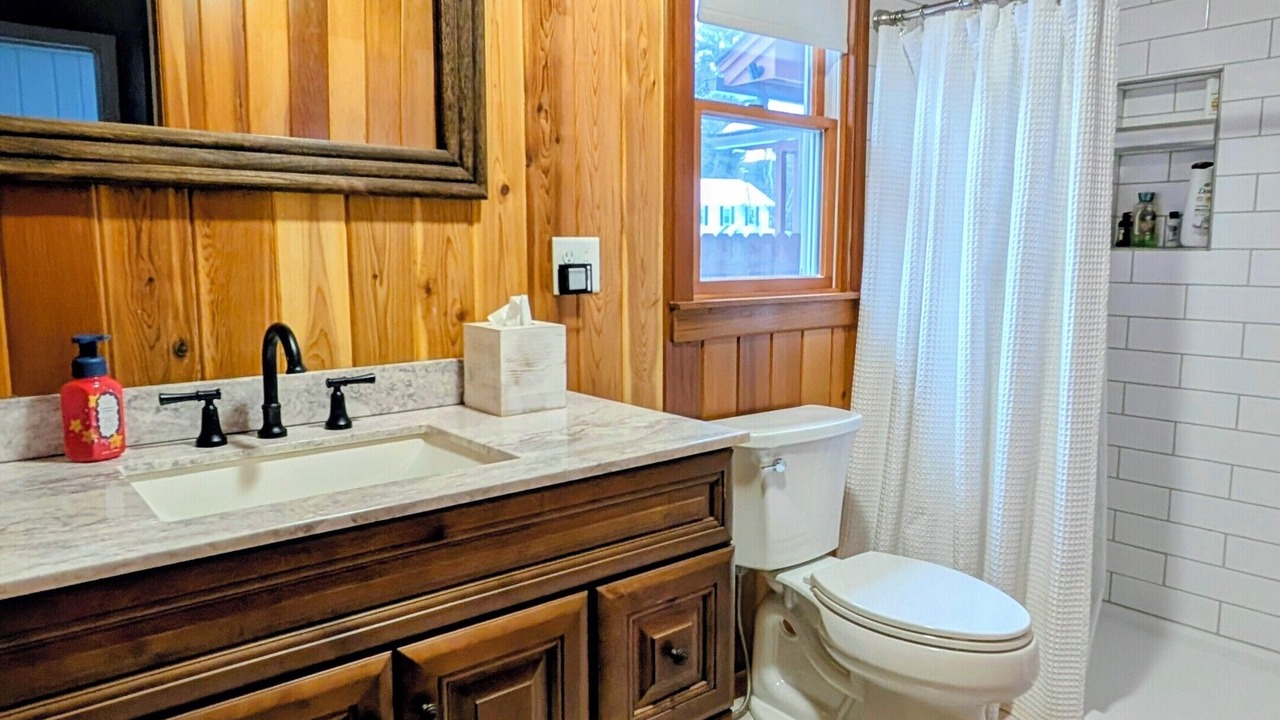 Photo of Bathroom in Mayfield