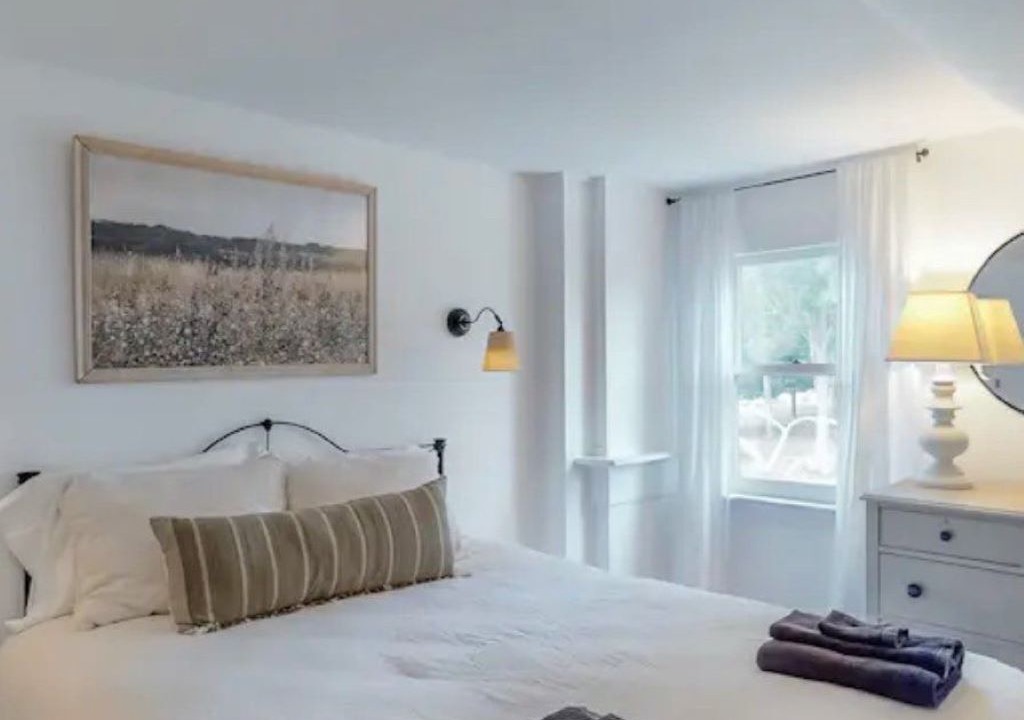 Photo of Bedroom in Mid-Coast and Islands