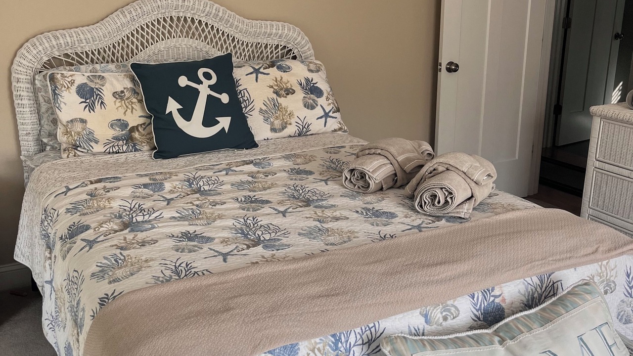 Photo of Bedroom in Moultonborough