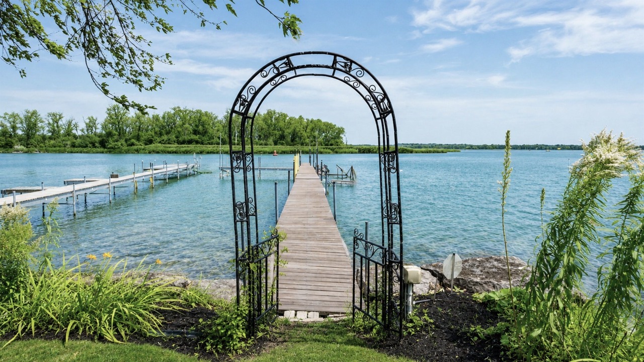 Photo of Outdoor in Cayuga