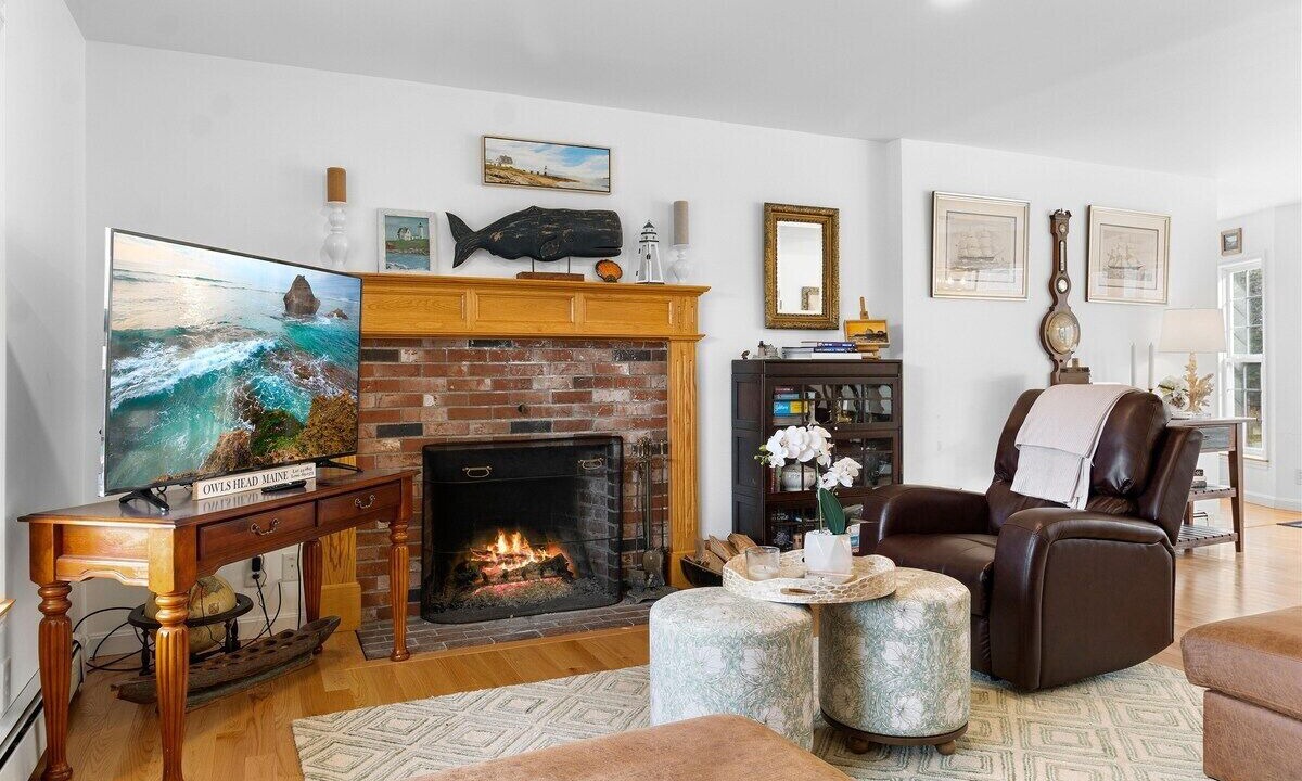Photo of Livingroom in Owls Head