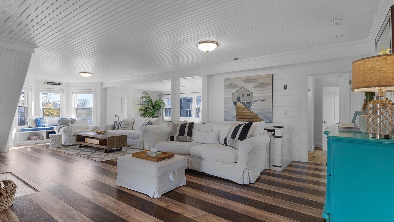 Photo of Livingroom in Hyannis