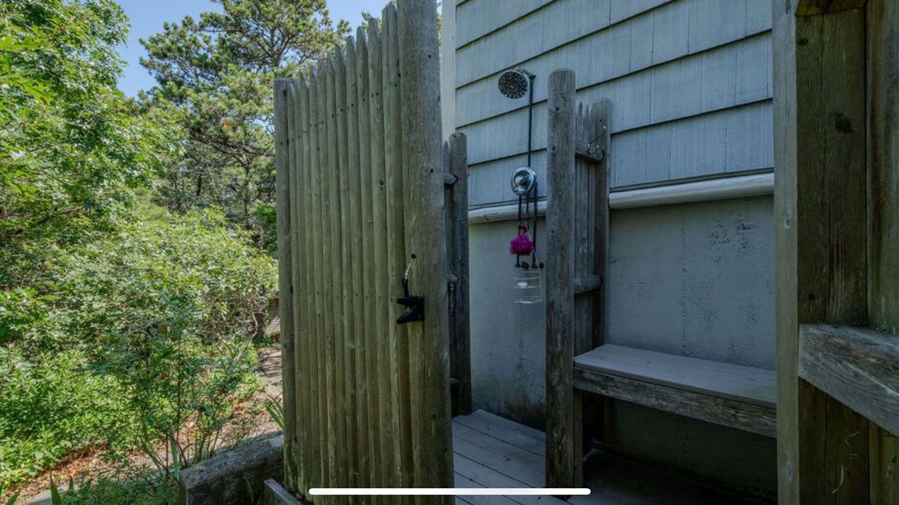 Photo of Outdoor in Indian Neck Heights