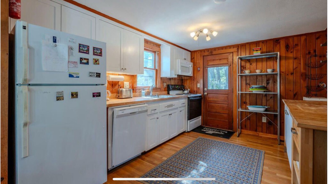 Photo of Kitchen in Indian Neck Heights