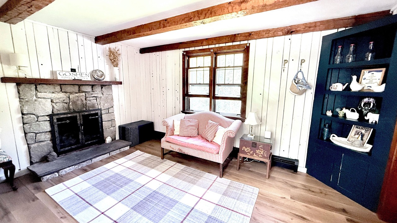 Photo of Livingroom in Goshen