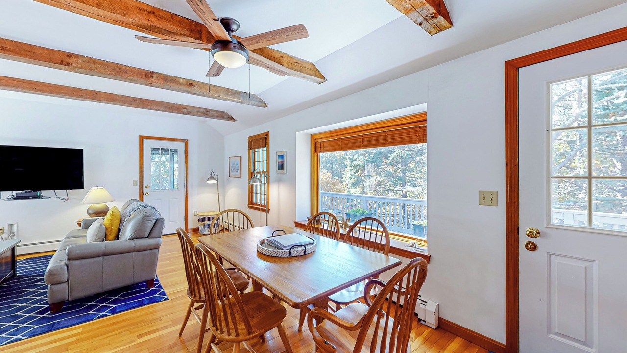 Photo of Livingroom in North Truro