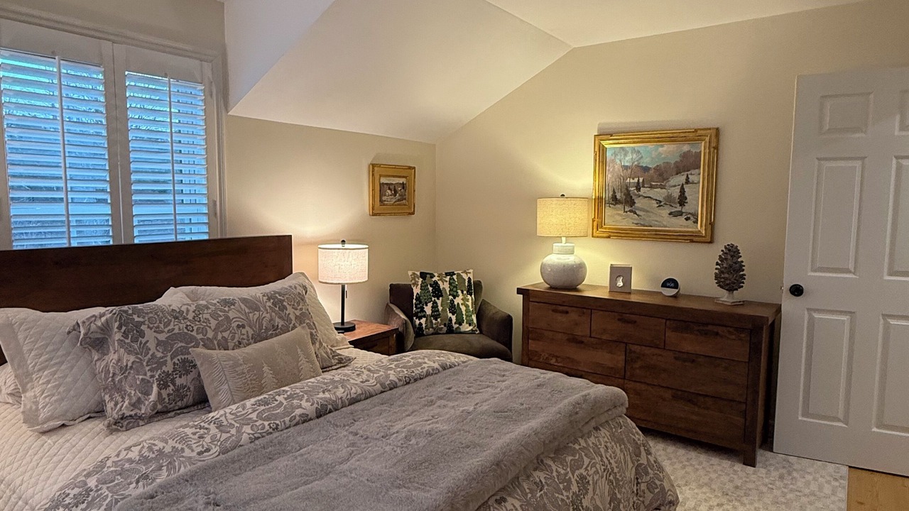 Photo of Bedroom in Stowe Village Historic District