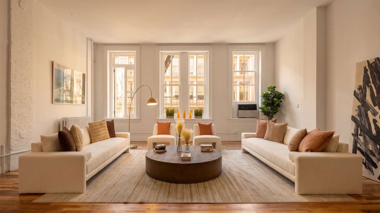 Photo of Livingroom in SoHo