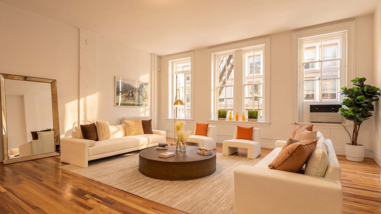 Photo of Livingroom in SoHo