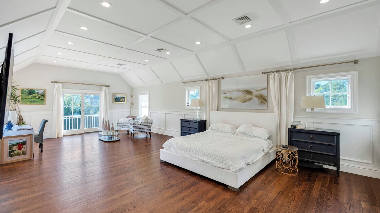Photo of Bedroom in Shinnecock Hills