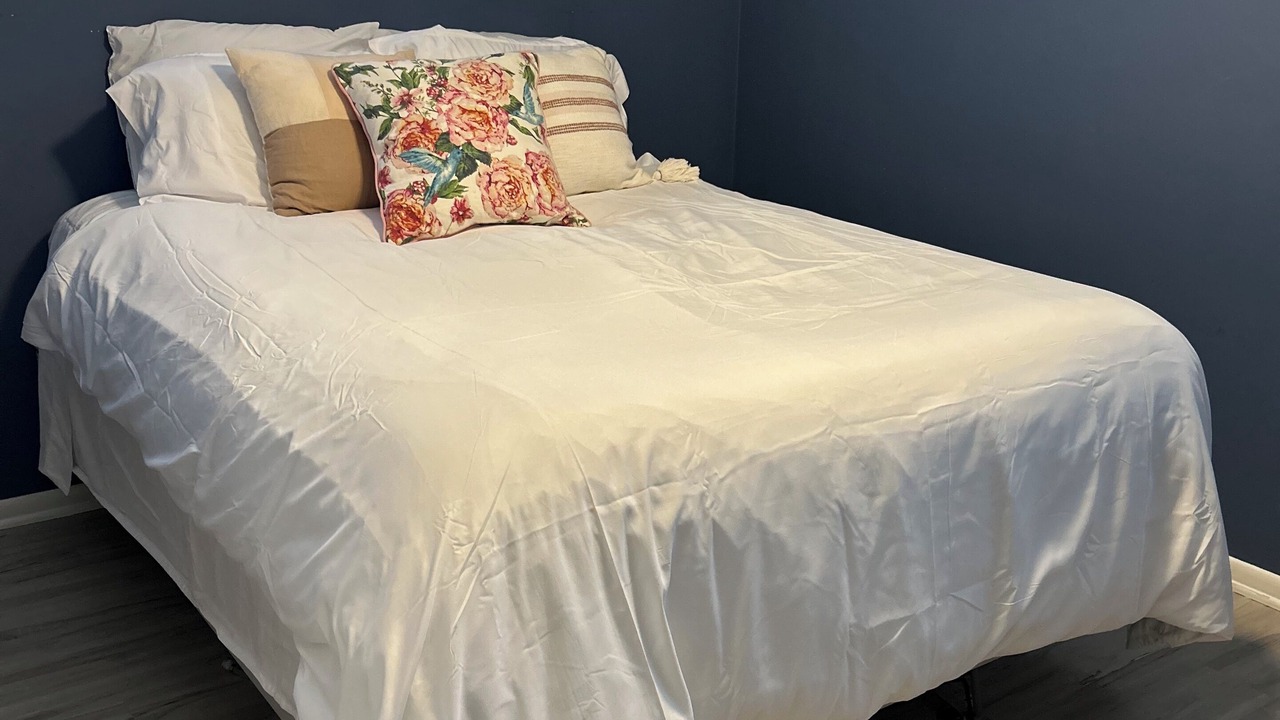 Photo of Bedroom in Bay Village