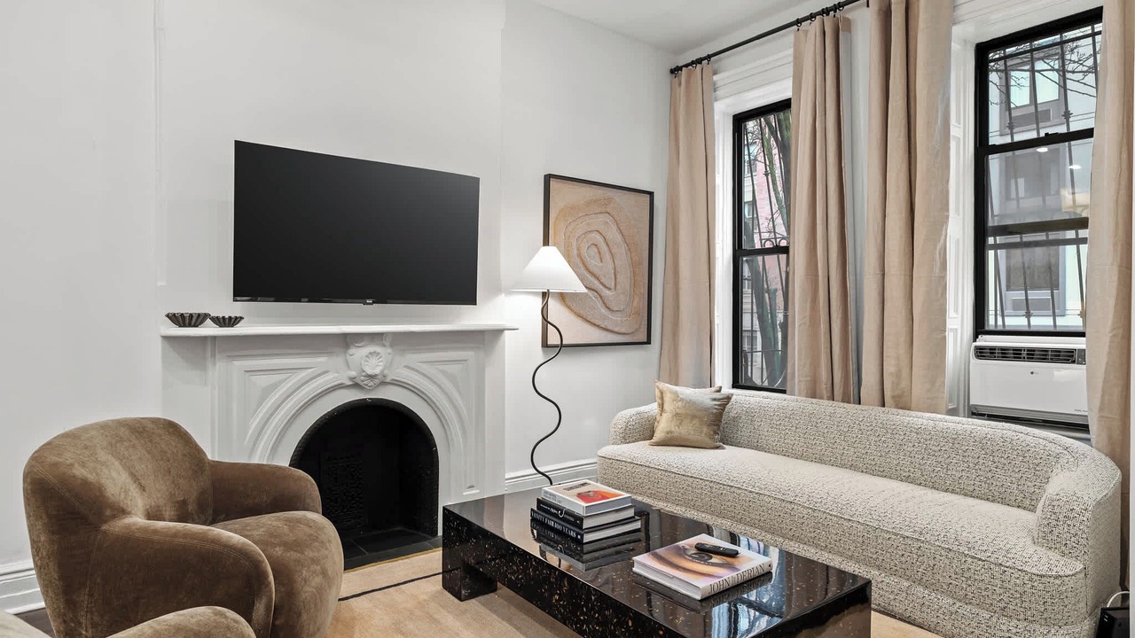 Photo of Livingroom in Central Park North