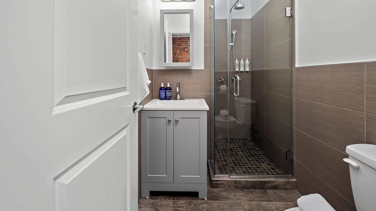 Photo of Bathroom in Central Park North