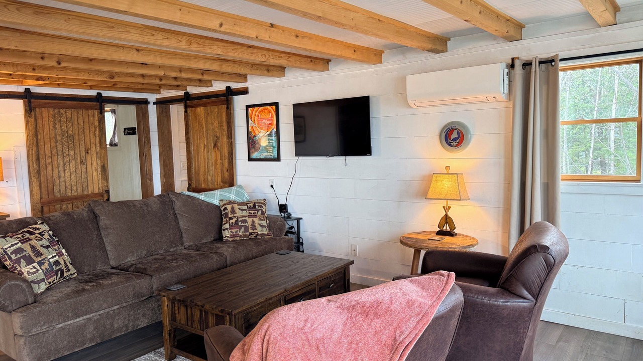 Photo of Livingroom in Monson