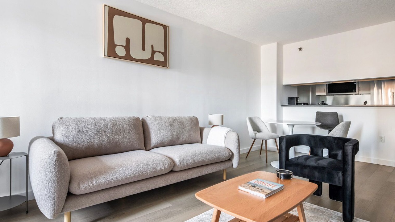 Photo of Livingroom in Downtown Boston
