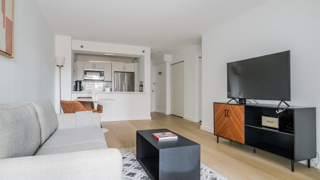 Photo of Livingroom in Downtown Boston