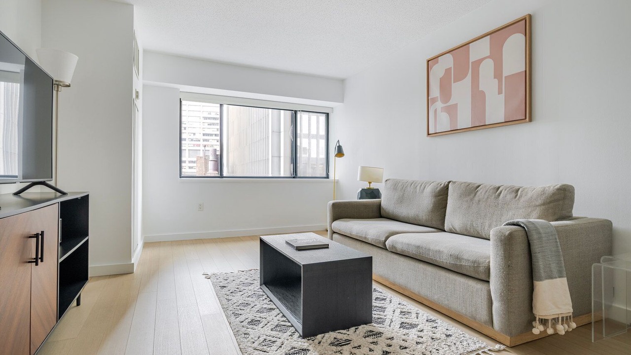 Photo of Livingroom in Downtown Boston