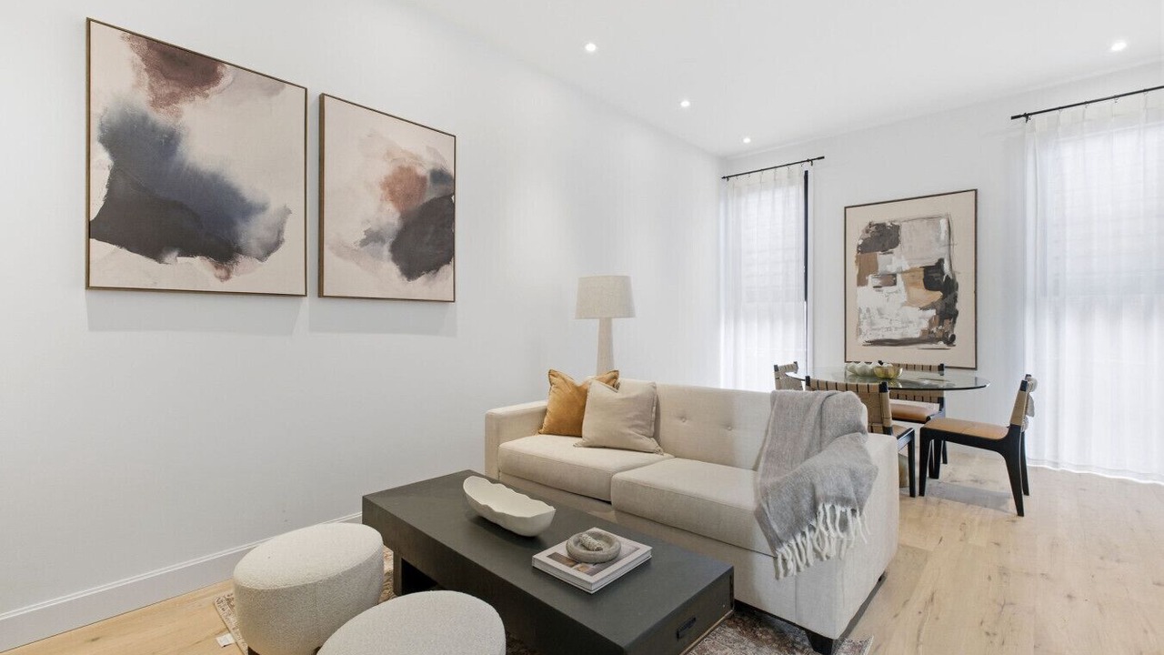 Photo of Livingroom in Beaconsfield Village