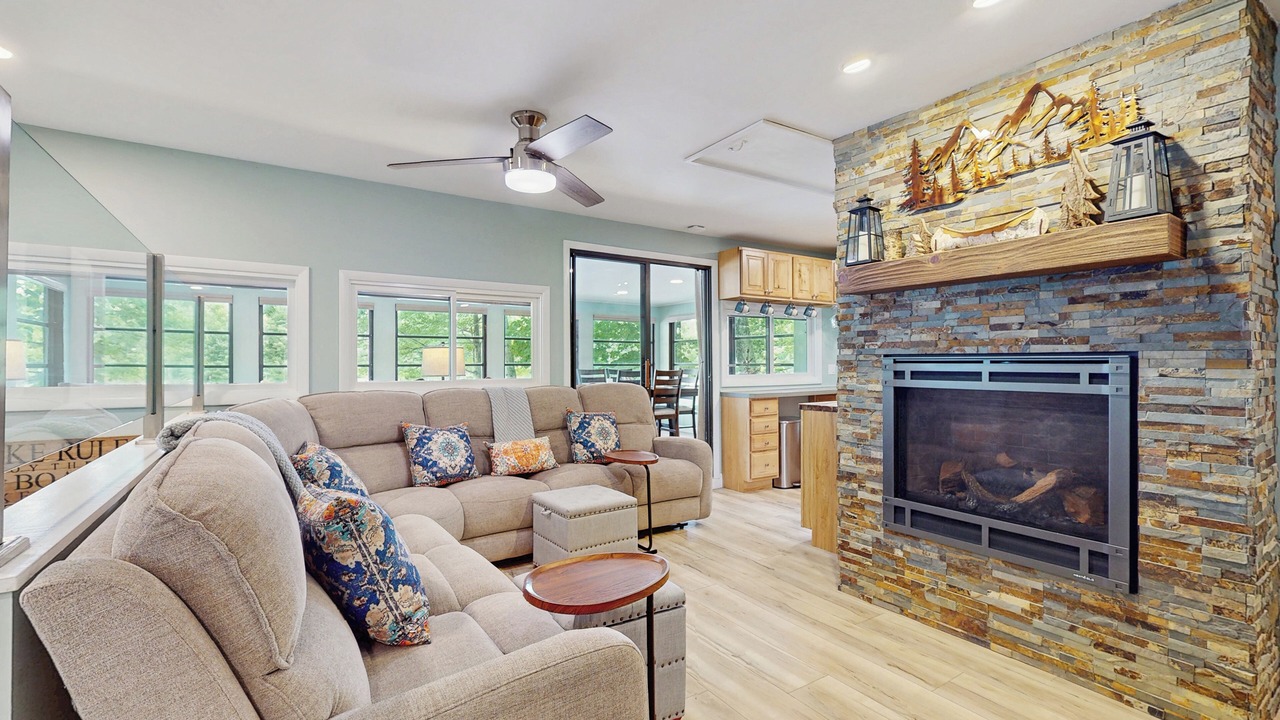 Photo of Livingroom in Gloversville