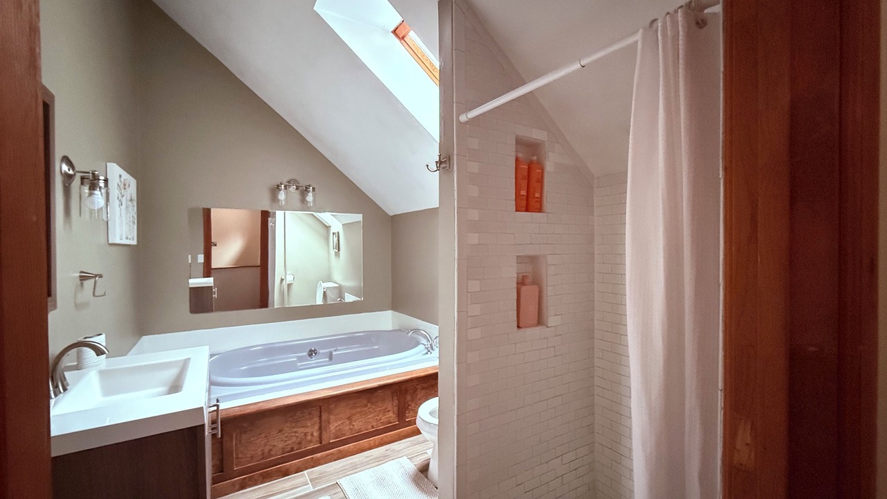 Photo of Bathroom in Campton