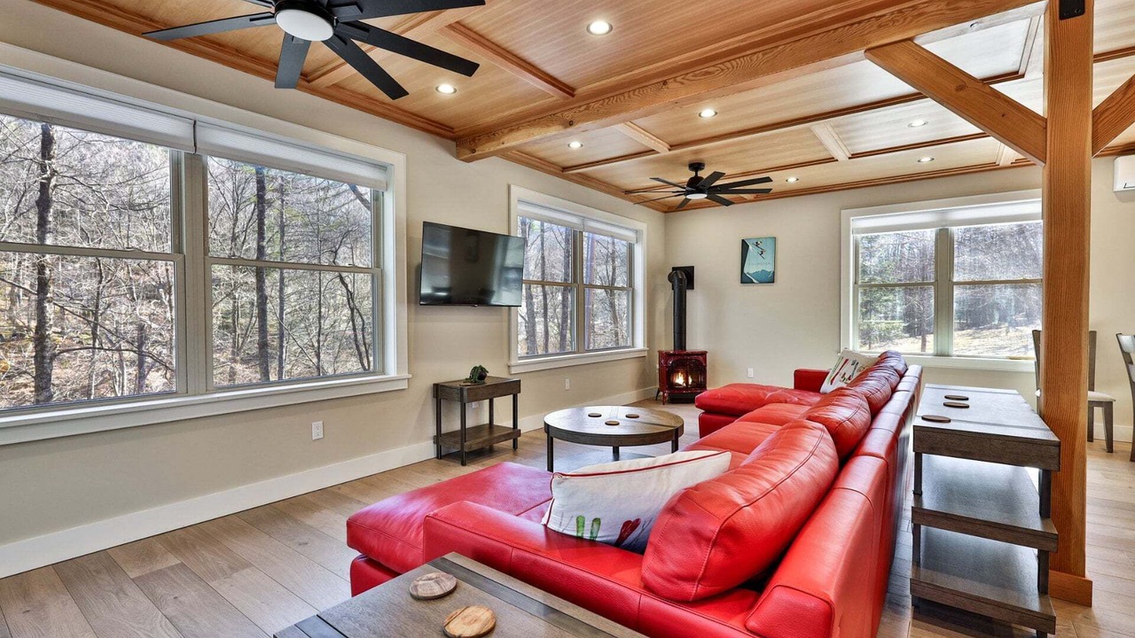 Photo of Livingroom in Pittsfield