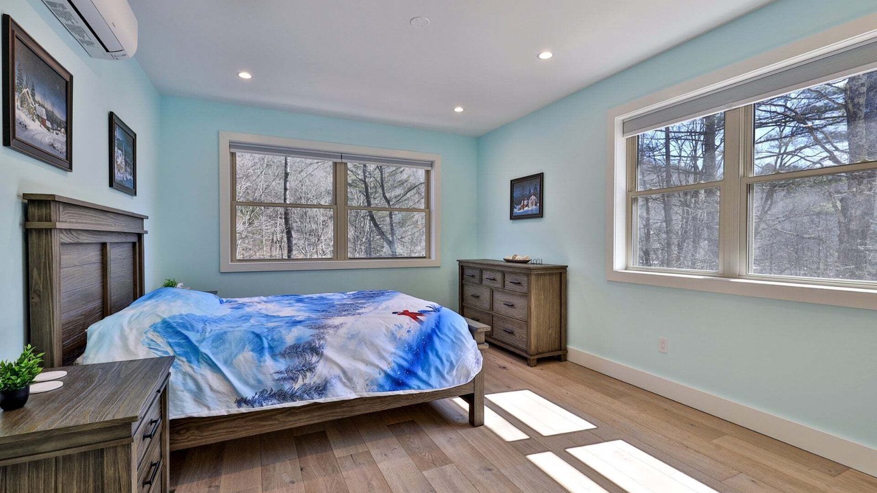 Photo of Bedroom in Pittsfield