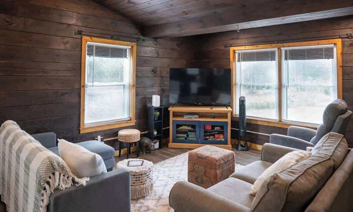 Photo of Livingroom in Jay