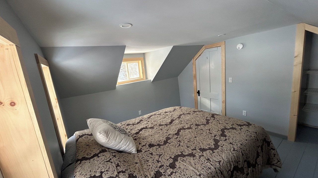 Photo of Bedroom in East Jamaica