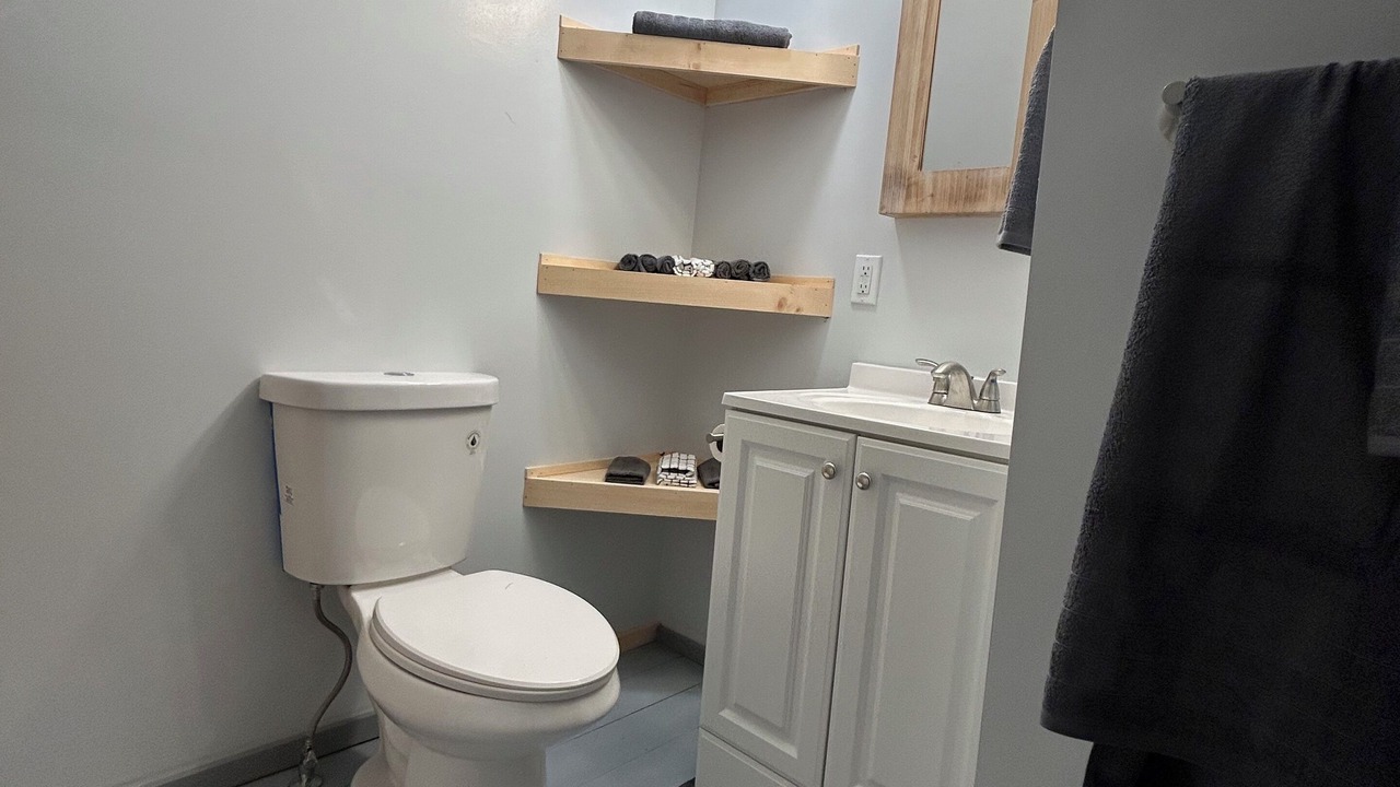 Photo of Bathroom in East Jamaica